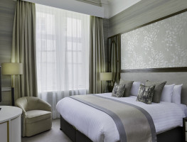 The Midland King Room 